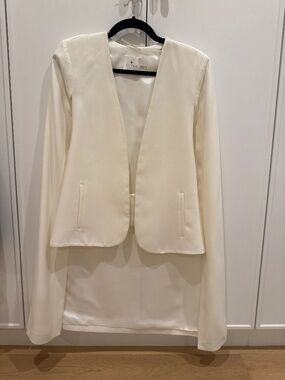 Setre Women’s Blazer Cape